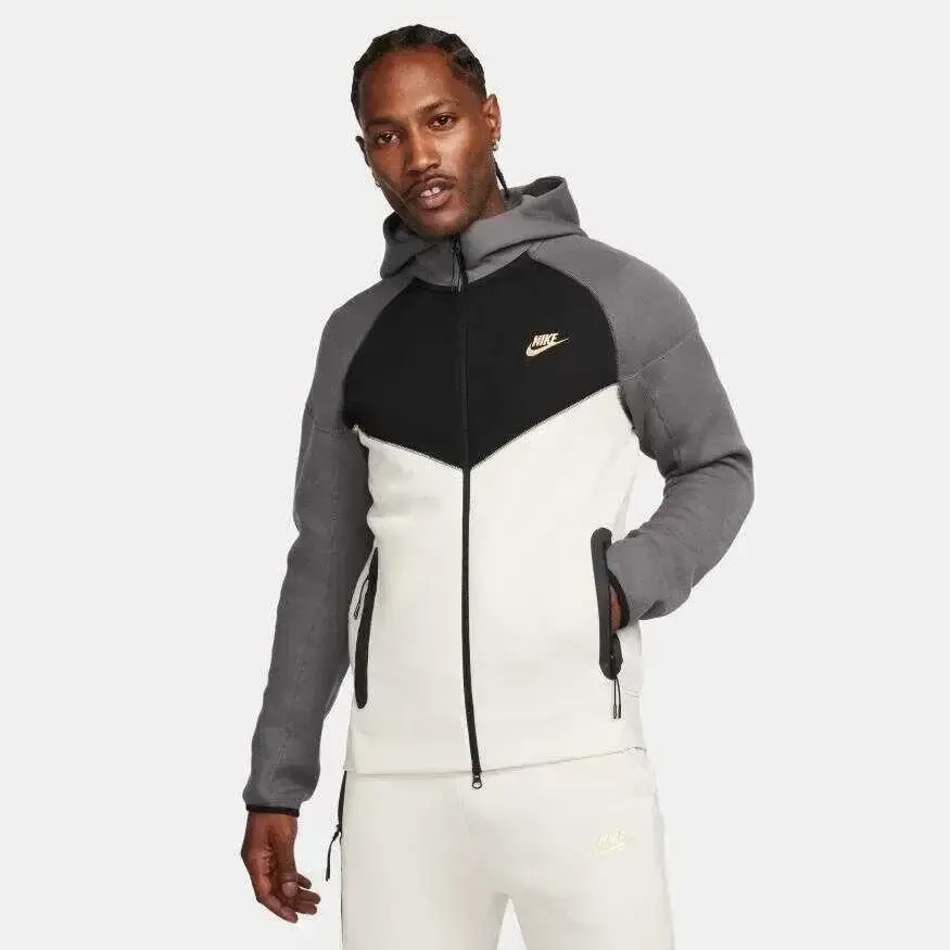 Sportswear Tech Fleece Windrunner Eşofman Üstü SiyahCool GreyBeyazMetallic Gold - 1