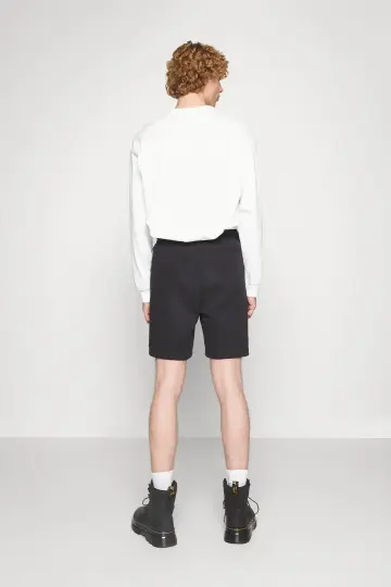 Yeni Tech Fleece Şort Siyah - 4